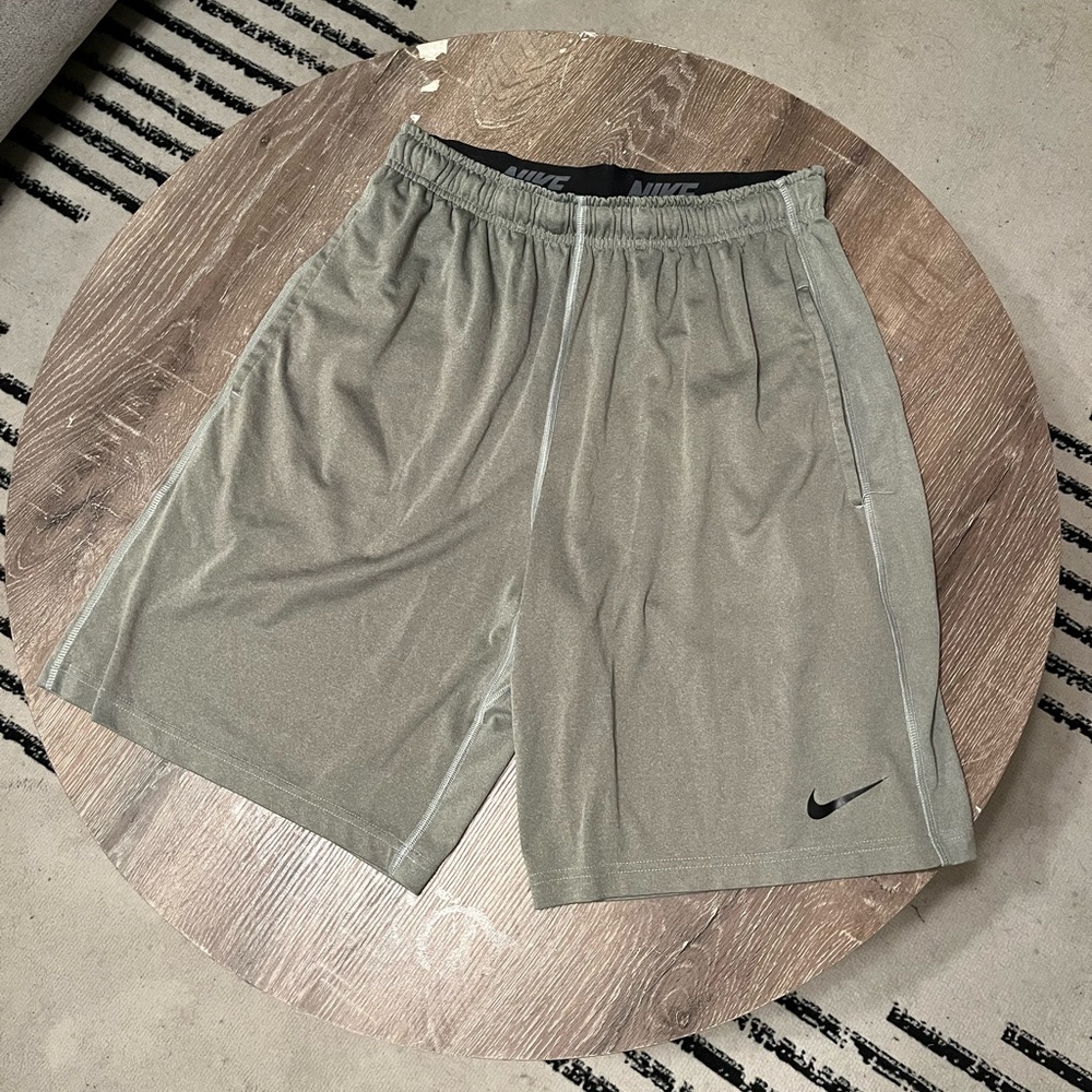 Gray Nike dri fit shorts size medium